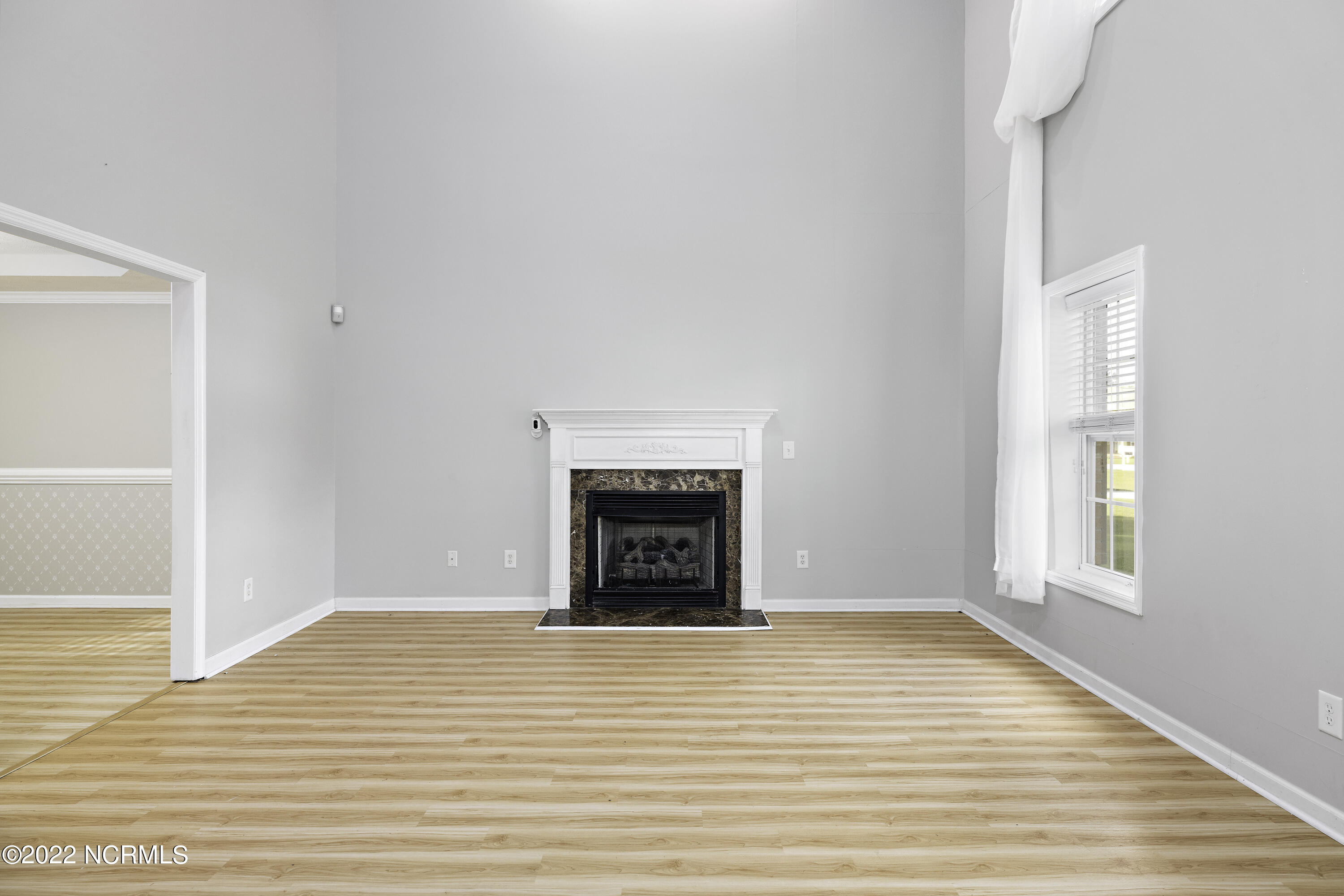 257 Rutherford Way Jacksonville, NC 28540 - Photo 8 of 25 Living Room