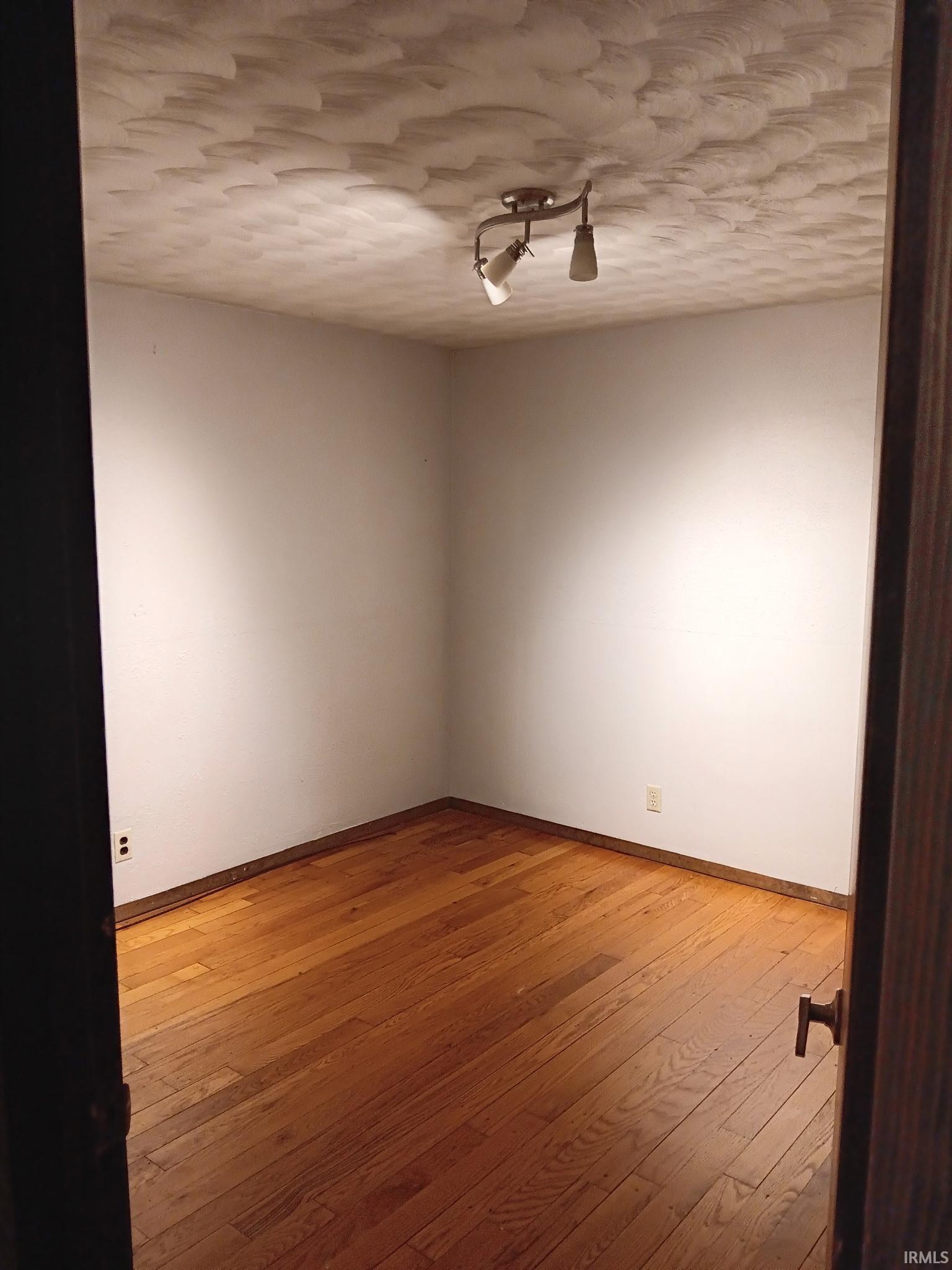 54213 Terrace Lane South Bend, IN 46635 - Photo 5 of 12