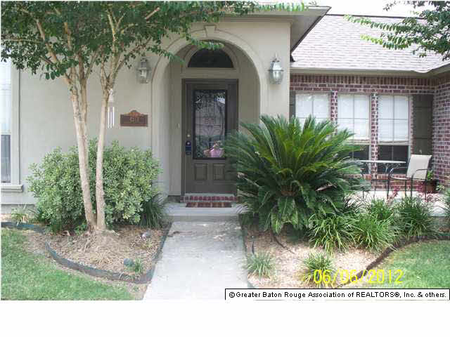 4573 Charleston Villa Drive Baton Rouge, LA 70817 - Photo 1 of 12