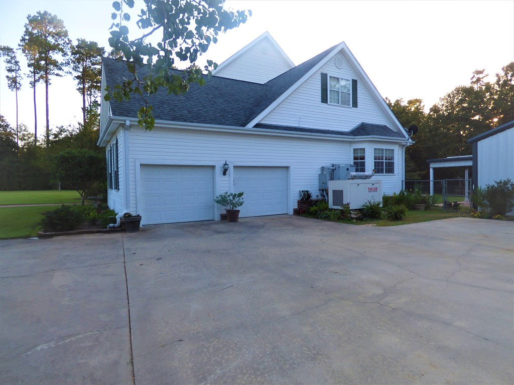 1063 Lloyd Hamilton Road McComb, MS 39648 - Photo 39 of 62 Photo 39