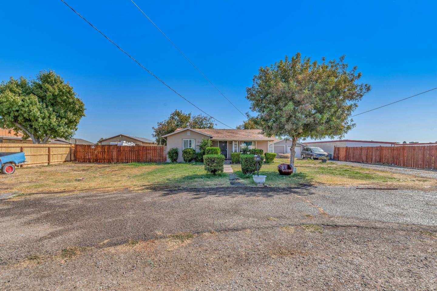 246 Mercey Springs Road Los Banos, CA 93635 - Photo 4 of 33 Gallery Image 4