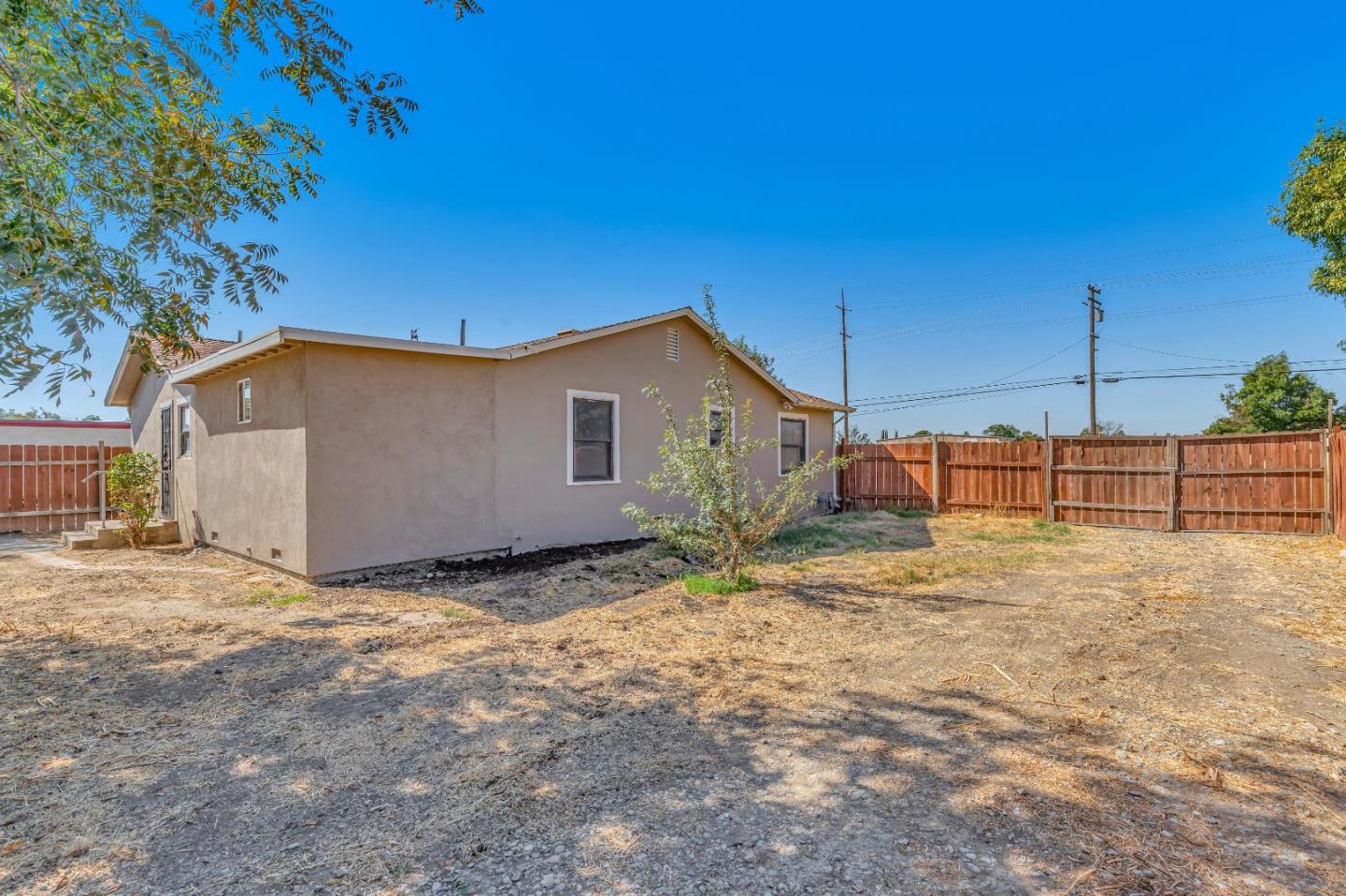 246 Mercey Springs Road Los Banos, CA 93635 - Photo 10 of 33 Gallery Image 10