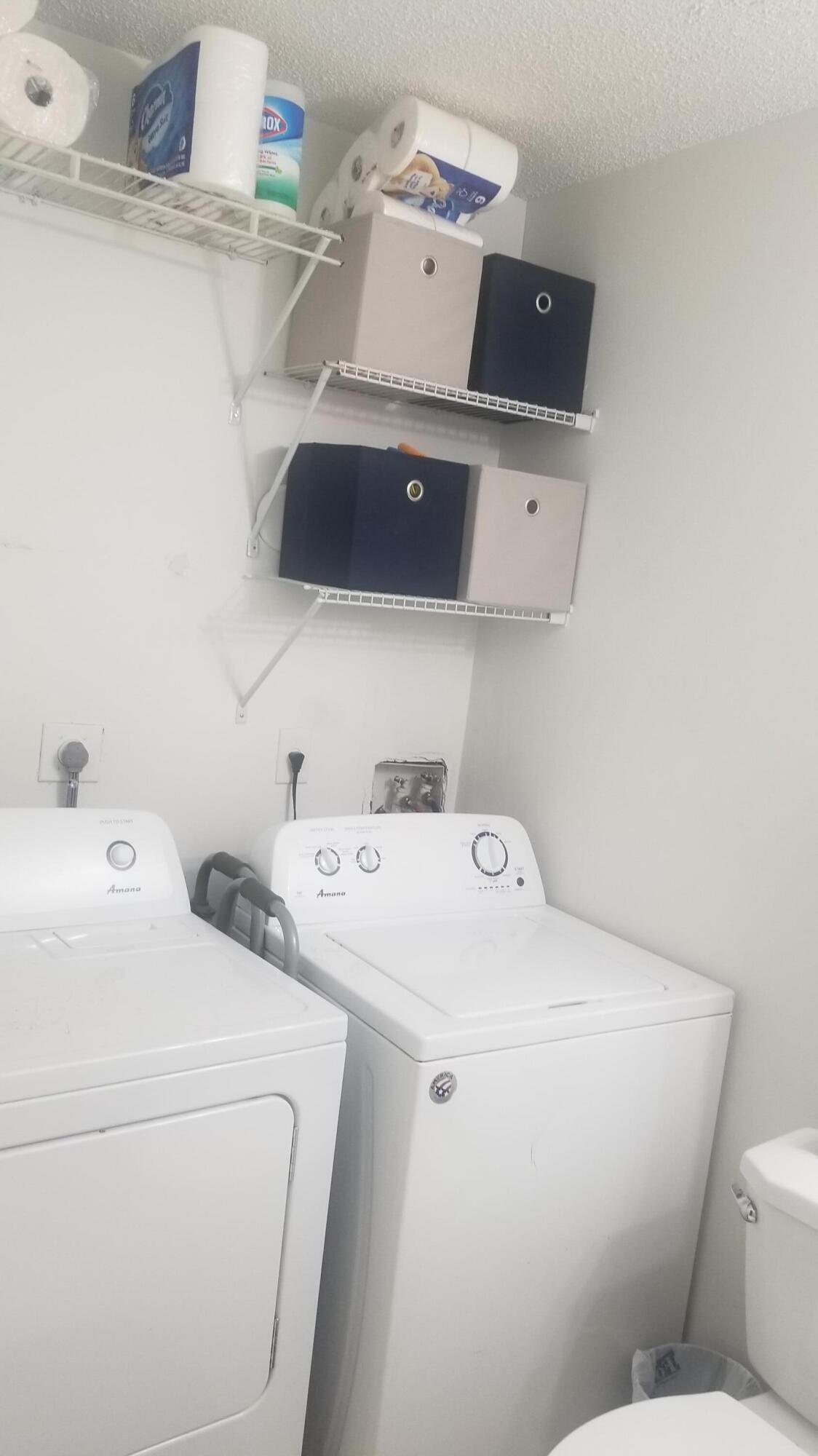 605 Riverside Drive Greenacres, FL 33463 - Photo 9 of 11 Laundry room