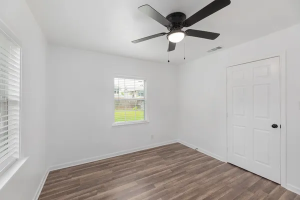 $1,750 | 404 Middle Lane, Austin, TX 78753