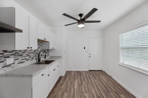 $1,750 | 404 Middle Lane, Austin, TX 78753