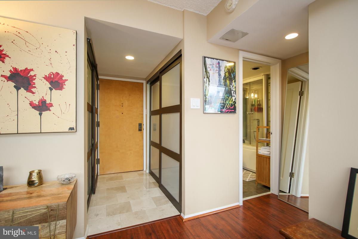 1245 13th Street Northwest, Unit 1012 Washington, DC 20005 - Photo 18 of 30 Apt entrance hallway