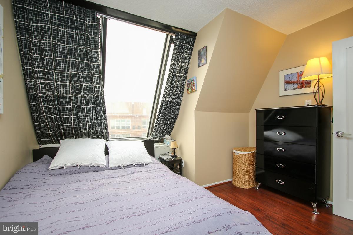 1245 13th Street Northwest, Unit 1012 Washington, DC 20005 - Photo 24 of 30 Bedroom (Master)