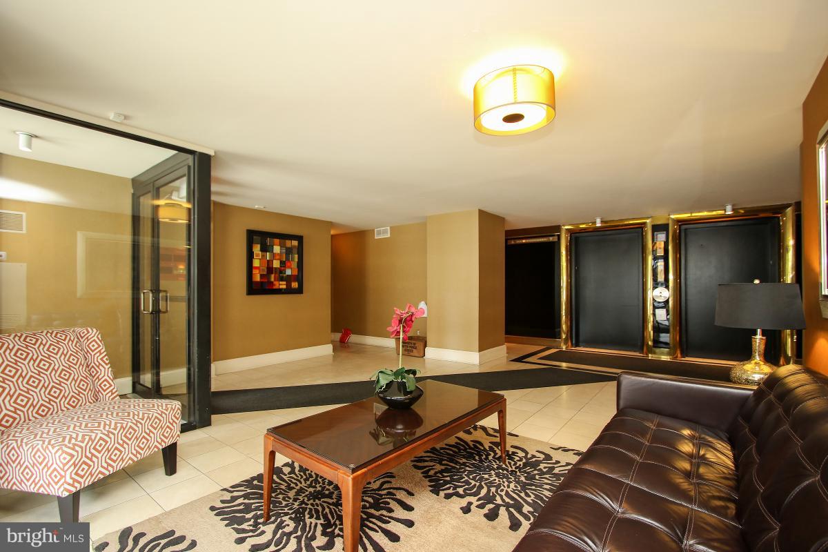 1245 13th Street Northwest, Unit 1012 Washington, DC 20005 - Photo 5 of 30 Building lobby