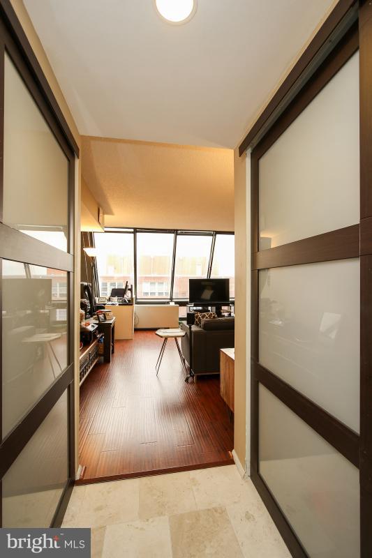 1245 13th Street Northwest, Unit 1012 Washington, DC 20005 - Photo 6 of 30 Apt entrance hallway