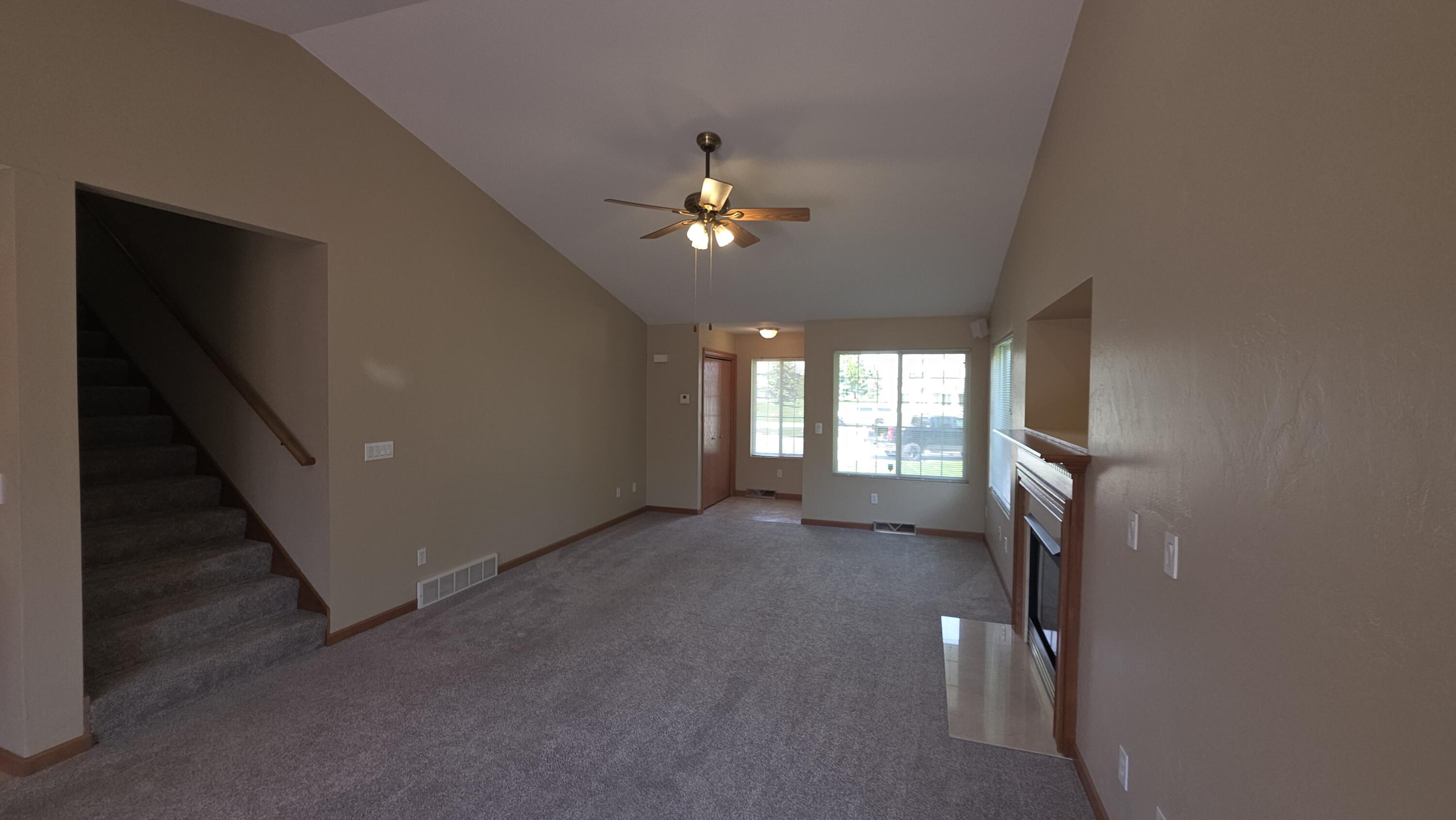 4725 Fox Grove Road Sheboygan, WI 53081 - Photo 3 of 47 Living Room