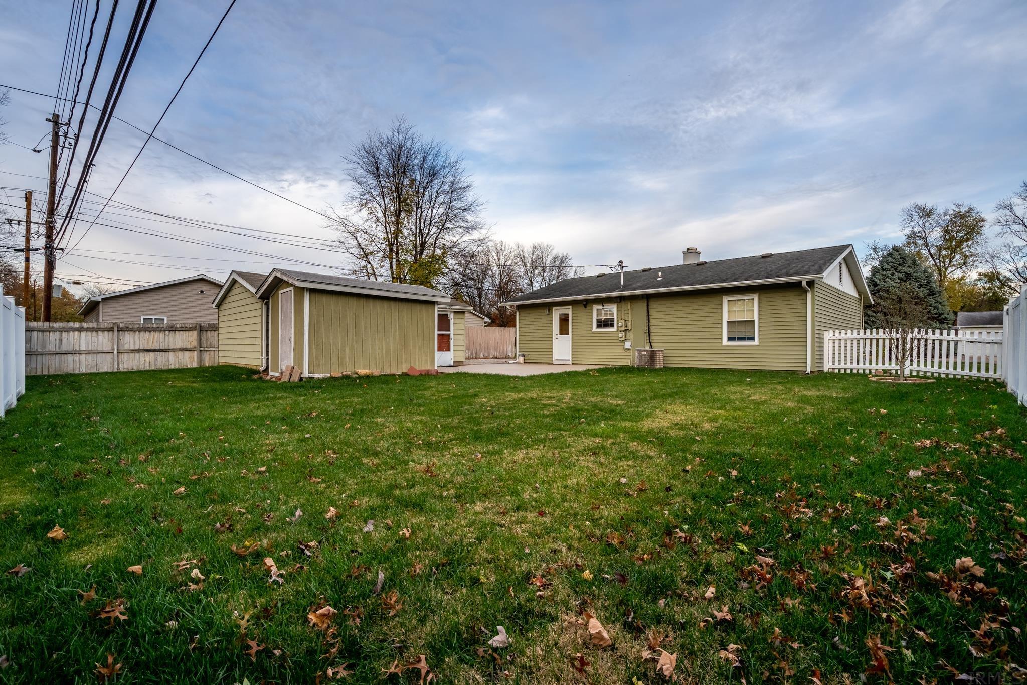 3808 Stratford Road Evansville, IN 47710 - Photo 16 of 20 Gallery Image 16