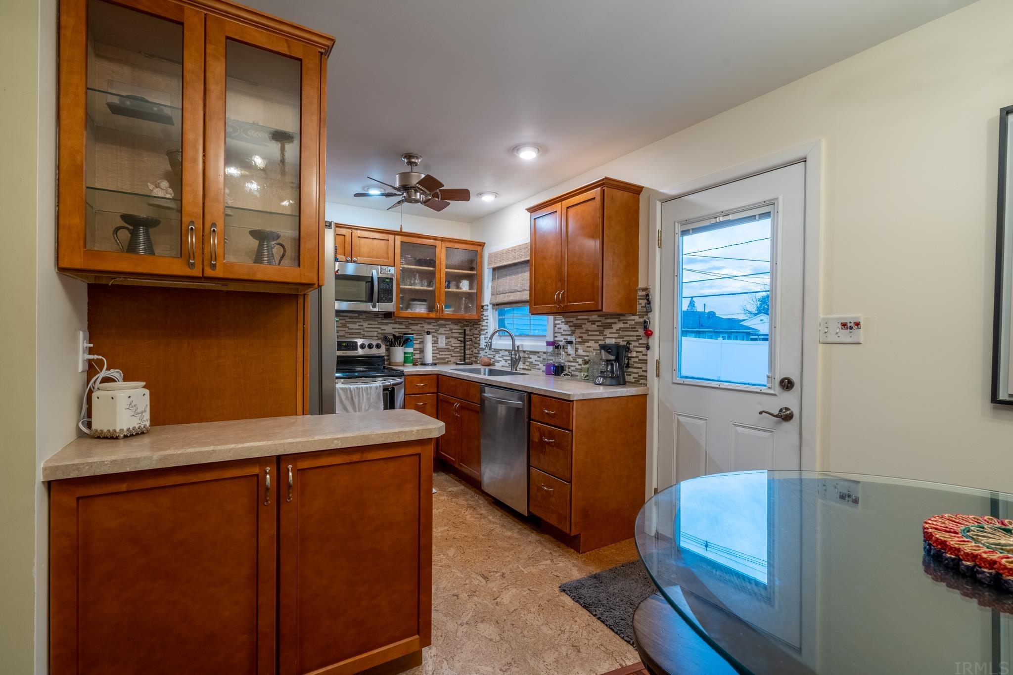 3808 Stratford Road Evansville, IN 47710 - Photo 7 of 20 Gallery Image 7