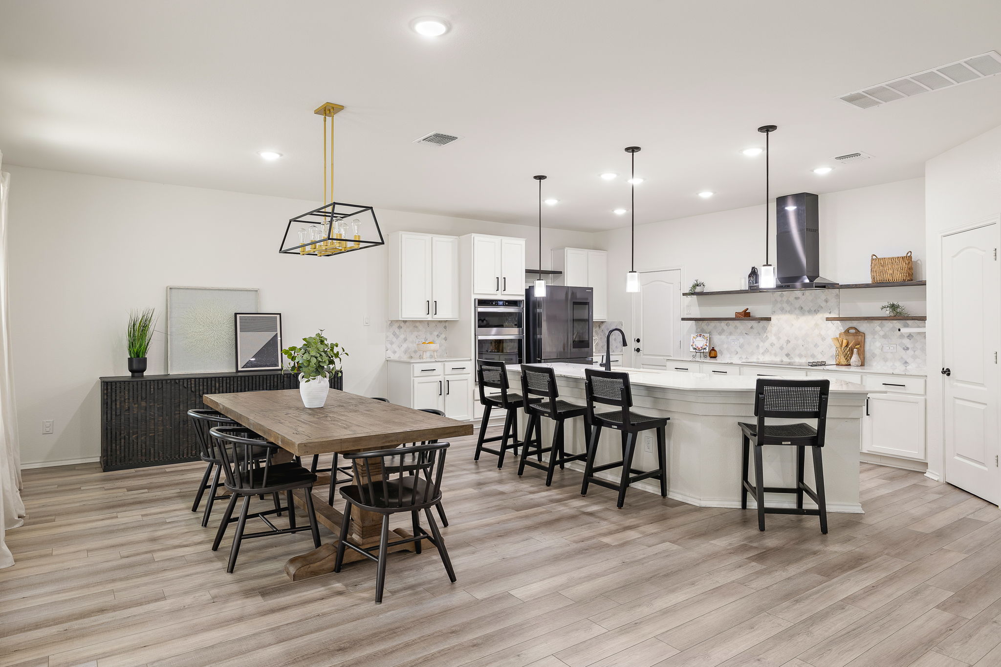 717 Priscilla Court Leander, TX 78641 - Photo 16 of 37 Great space for entertaining