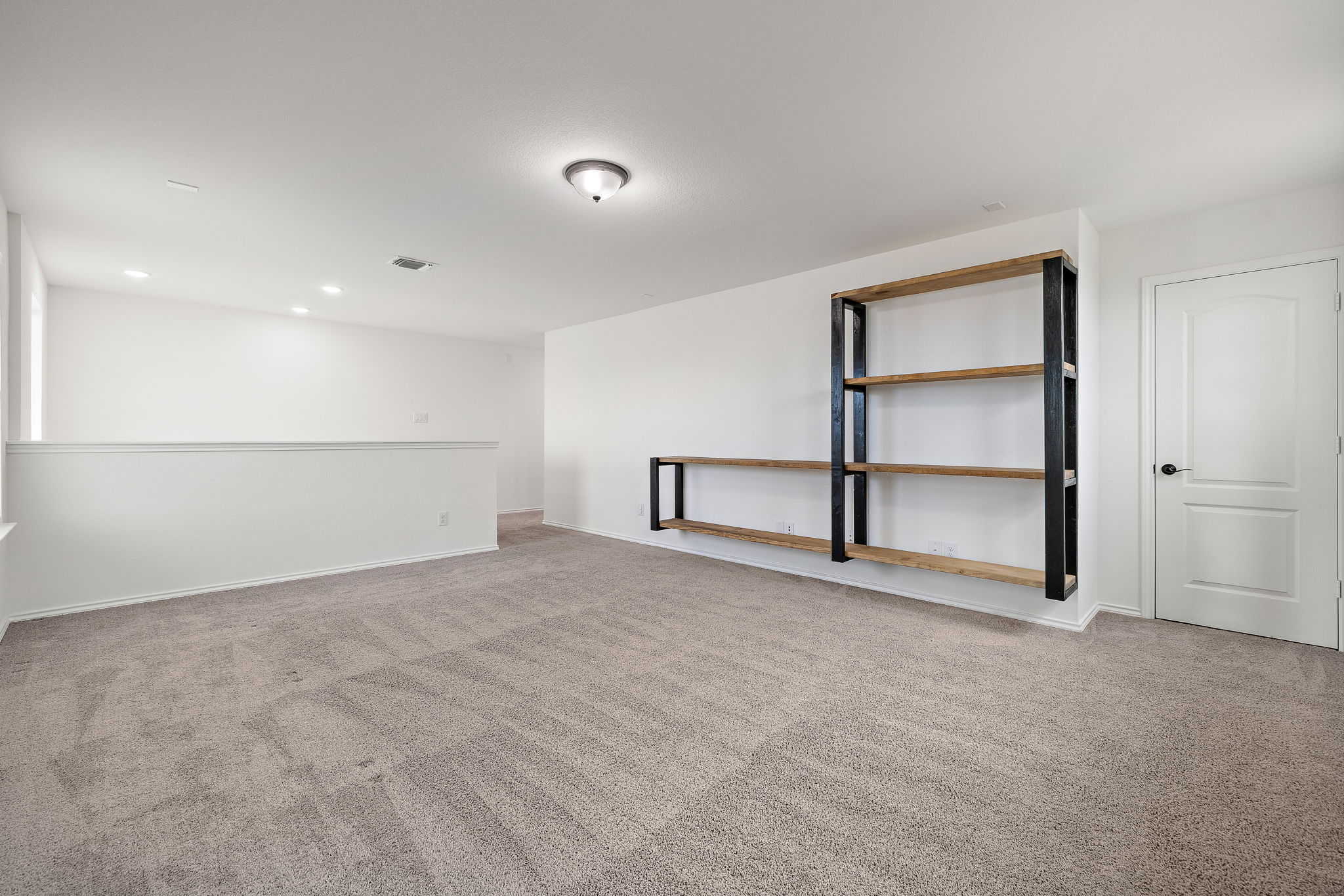 717 Priscilla Court Leander, TX 78641 - Photo 24 of 37 Flex room is pre-wired for surround sound!