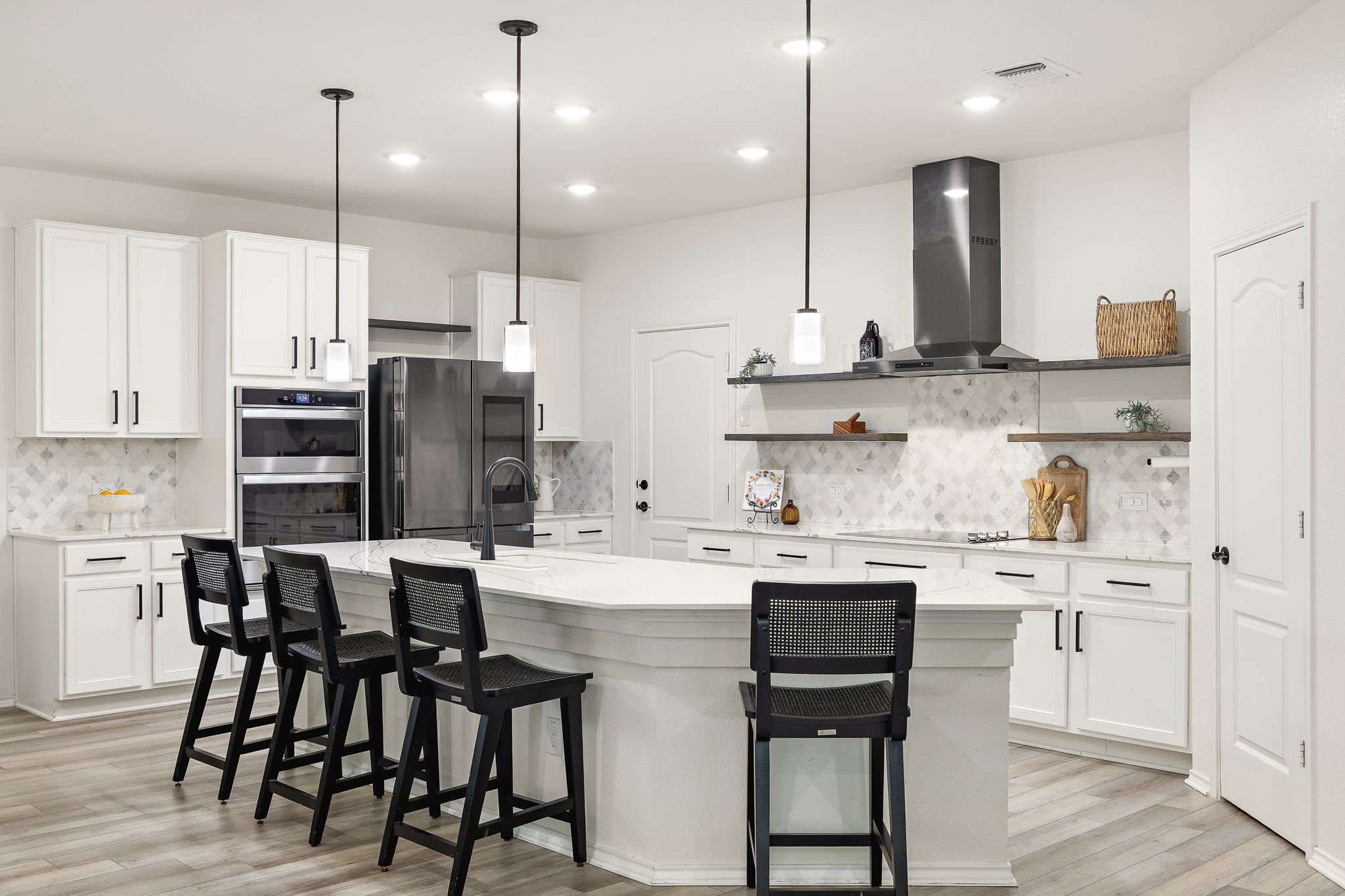 717 Priscilla Court Leander, TX 78641 - Photo 8 of 37 TONS of upgrades in the kitchen!