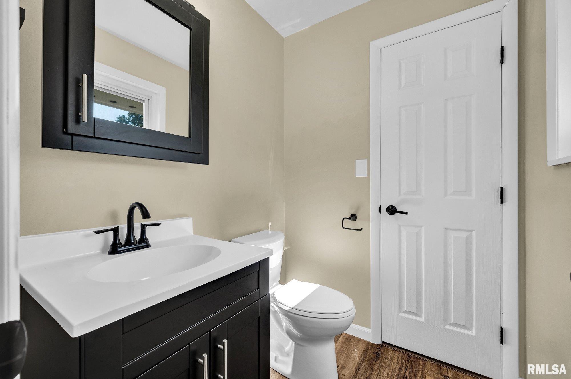 5814 North Hamilton Road Peoria, IL 61614 - Photo 9 of 25 Gallery Image 9