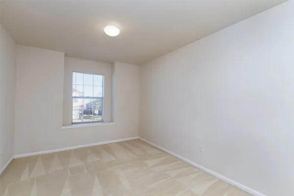 $2,000 | 14202 Ballfour Park Lane, Houston, TX 77047