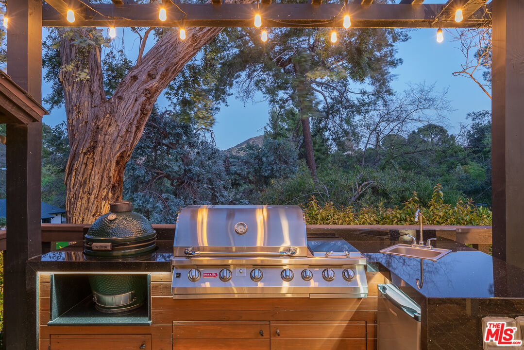 1534 Belleau Road Glendale, CA 91206 - Photo 29 of 40