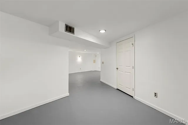 $195,000 | 258 Palm Drive, Hazelwood, MO 63042