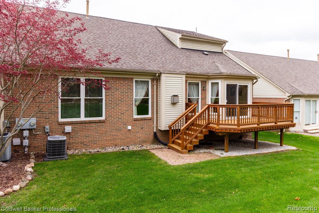 1104 Churchill Circle Rochester, MI 48307 - Photo 38 of 41