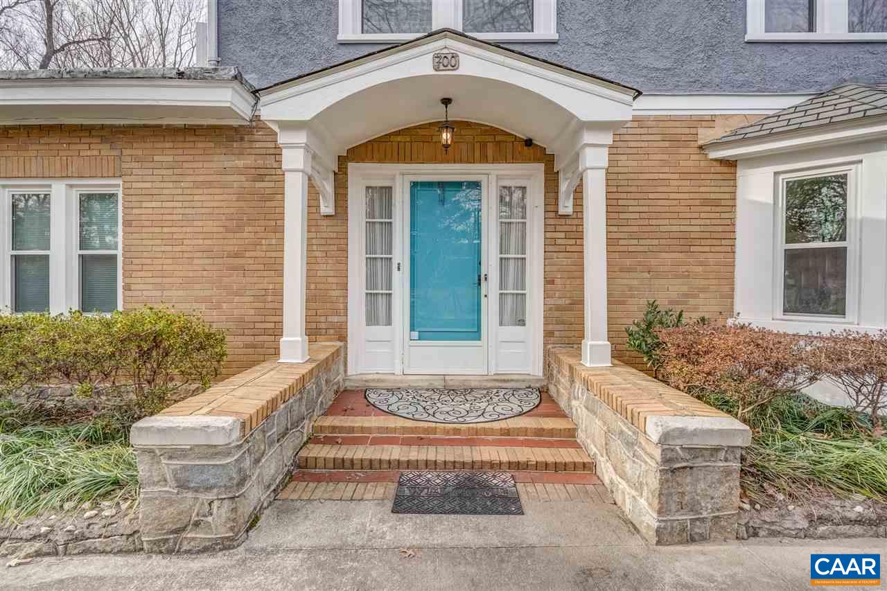 700 Rio Road East Charlottesville, VA 22901 - Photo 3 of 48 Gallery Image 3