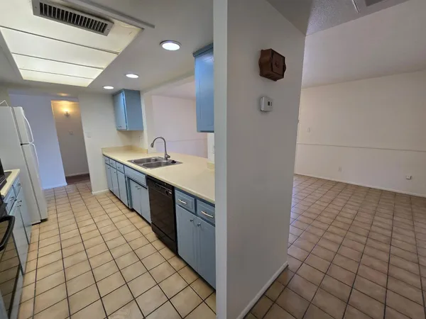 $2,195 | 2527 South Rita Lane, Tempe, AZ 85282