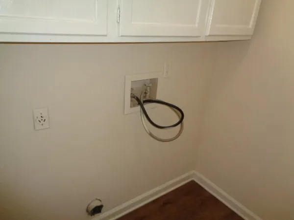 $1,150 | 1737 Hazelwood Street, Conroe, TX 77301