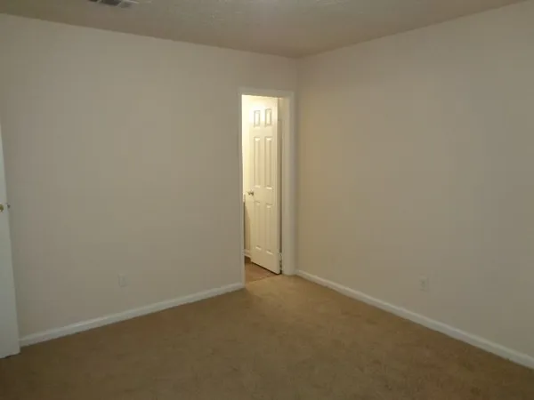 $1,150 | 1737 Hazelwood Street, Conroe, TX 77301