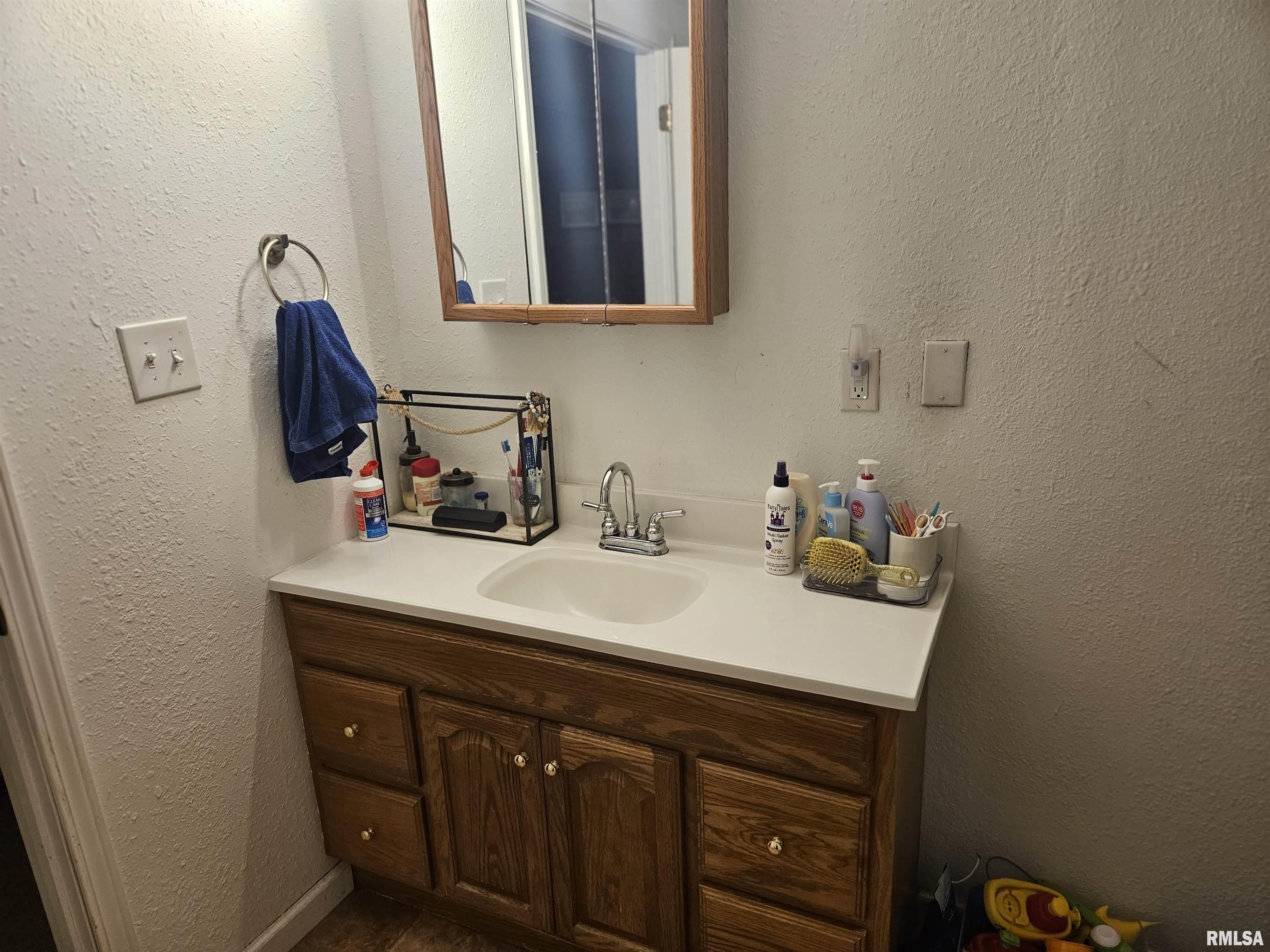 10322 Mine 24 Road Benton, IL 62812 - Photo 15 of 28