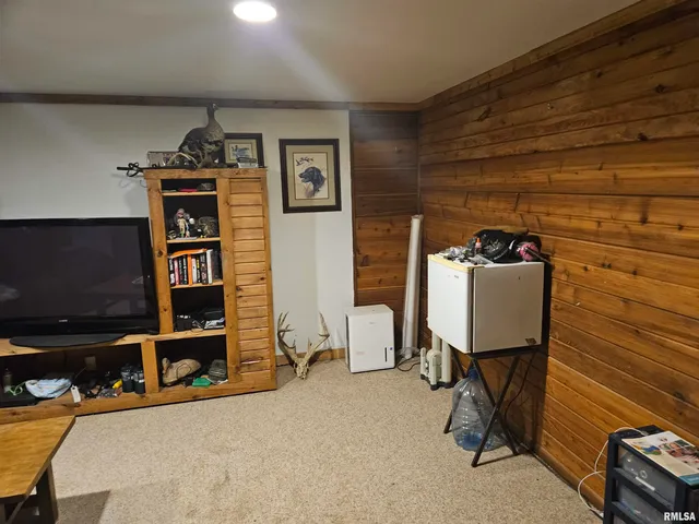 $189,900 | 10322 Mine 24 Road, Benton, IL 62812