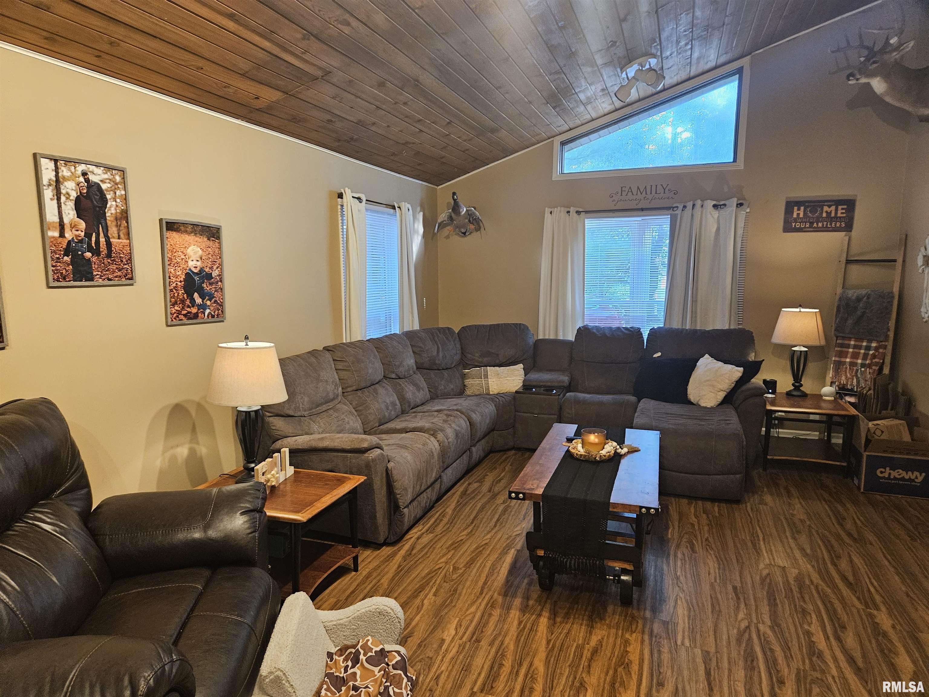 10322 Mine 24 Road Benton, IL 62812 - Photo 8 of 28