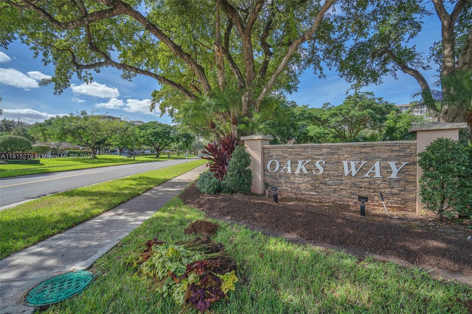 3507 Oaks Way, Unit 906 Pompano Beach, FL 33069 - Photo 2 of 48