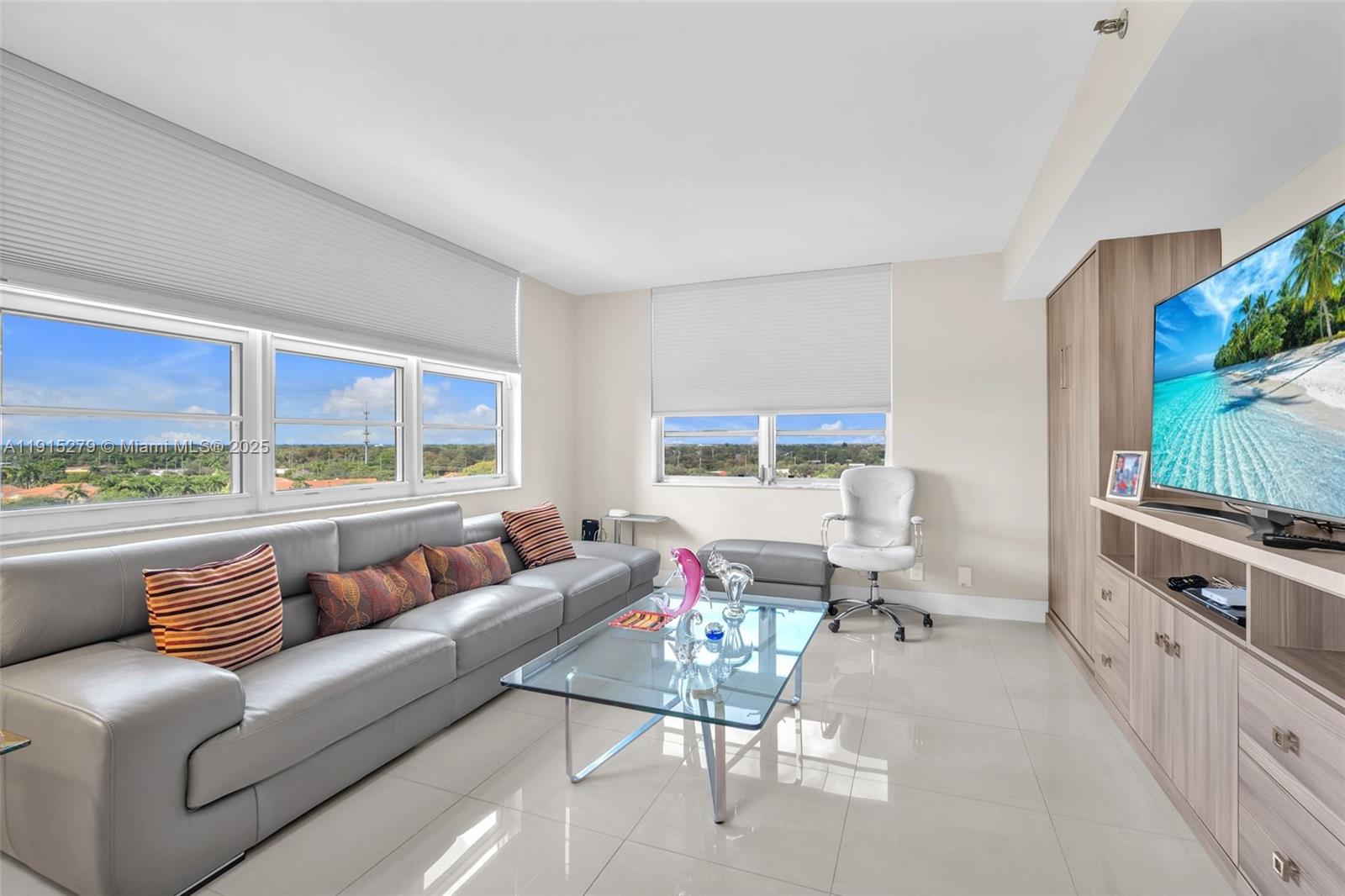 3507 Oaks Way, Unit 906 Pompano Beach, FL 33069 - Photo 24 of 48