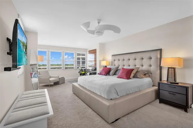 $4,200 | 3507 Oaks Way, Unit 906, Pompano Beach, FL 33069