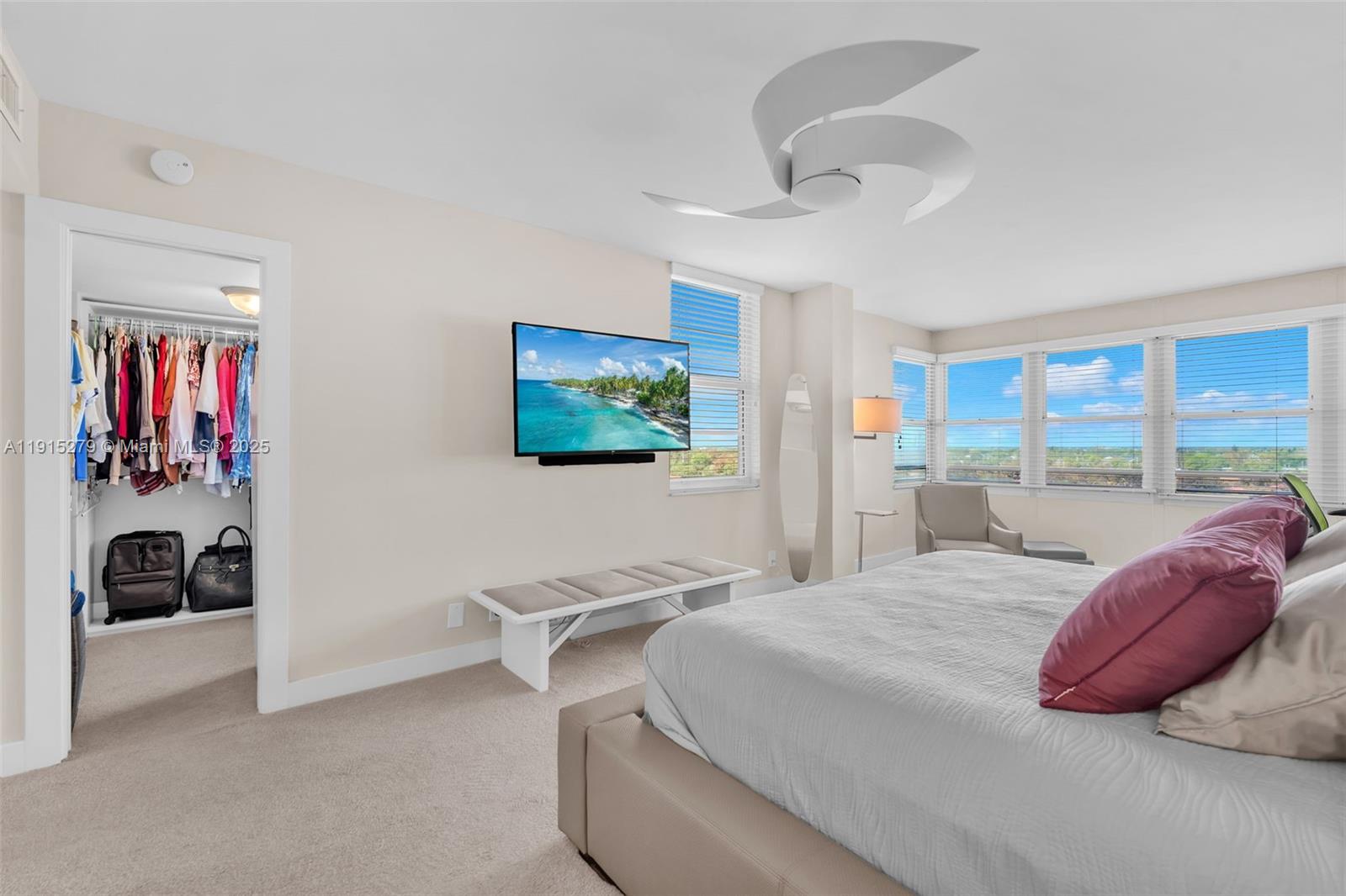 3507 Oaks Way, Unit 906 Pompano Beach, FL 33069 - Photo 30 of 48