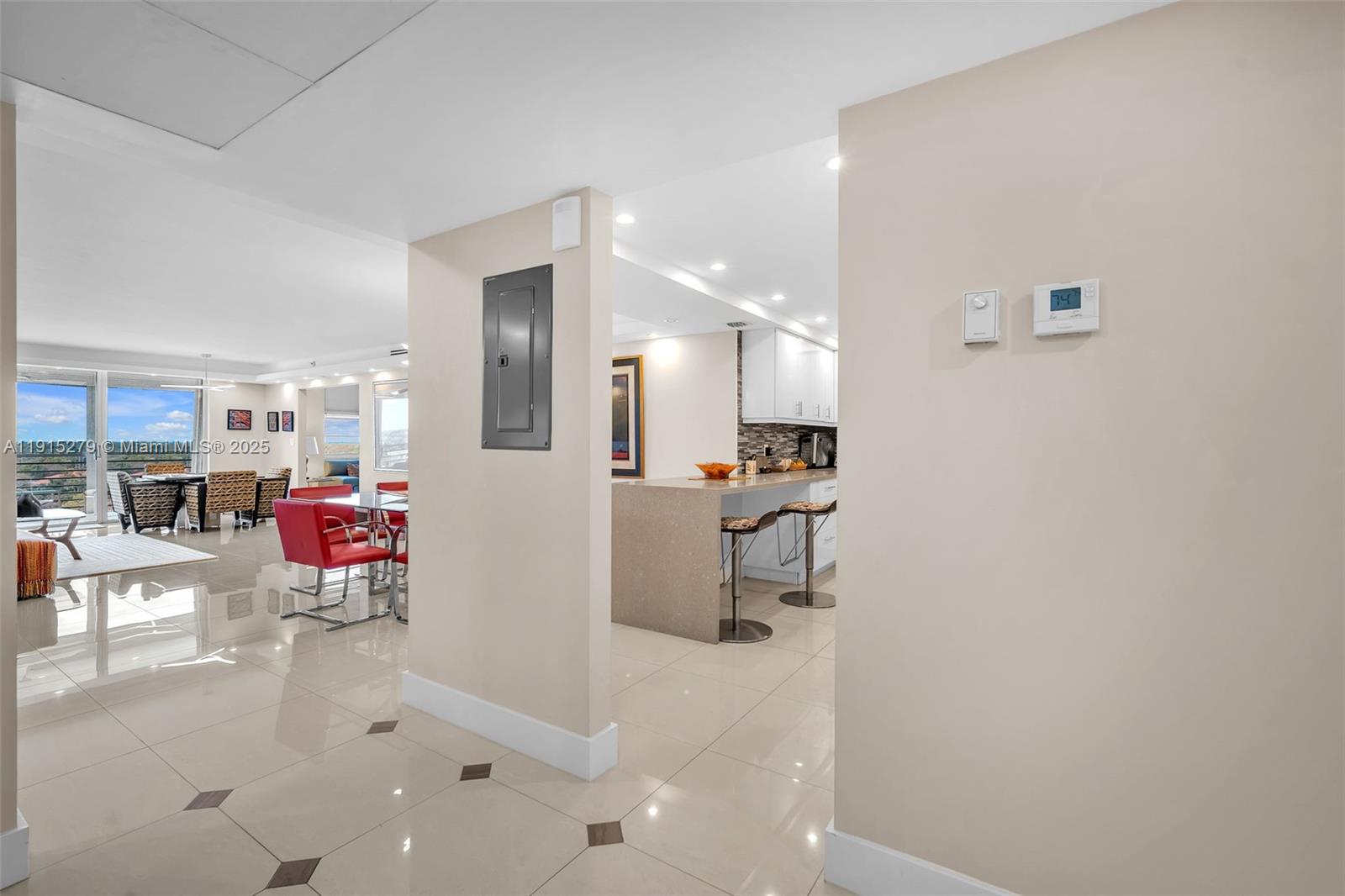 3507 Oaks Way, Unit 906 Pompano Beach, FL 33069 - Photo 40 of 48