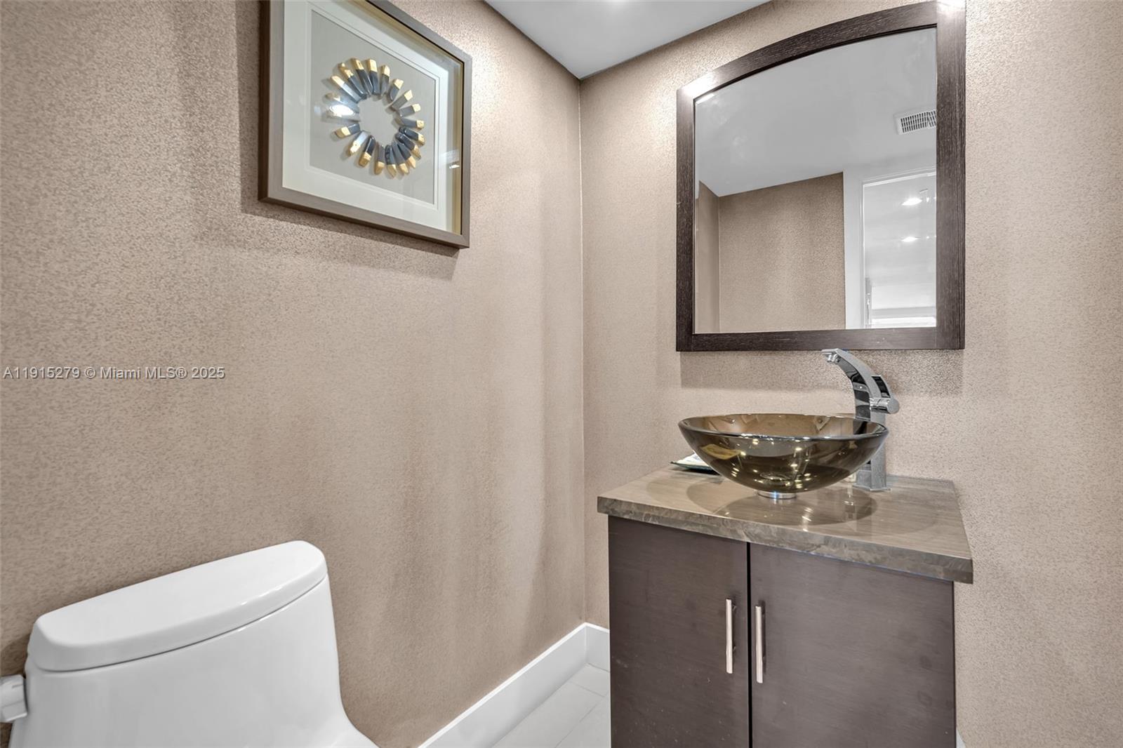 3507 Oaks Way, Unit 906 Pompano Beach, FL 33069 - Photo 41 of 48