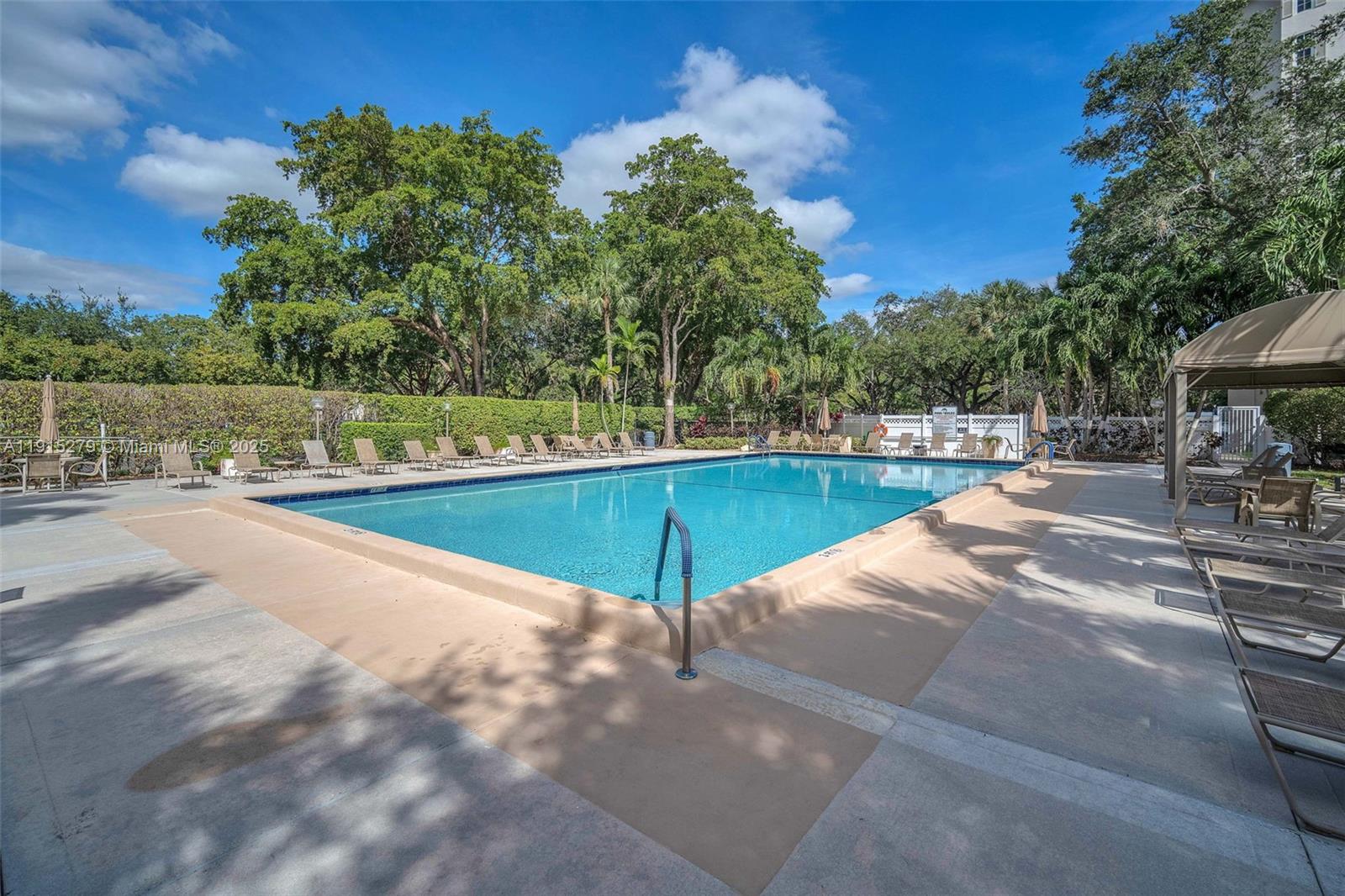 3507 Oaks Way, Unit 906 Pompano Beach, FL 33069 - Photo 44 of 48