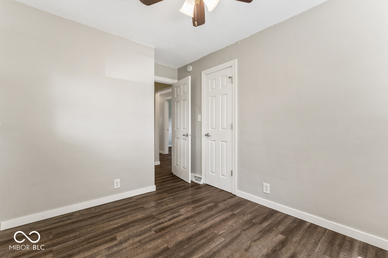 219 West Taylor Street Pendleton, IN 46064 - Photo 26 of 35