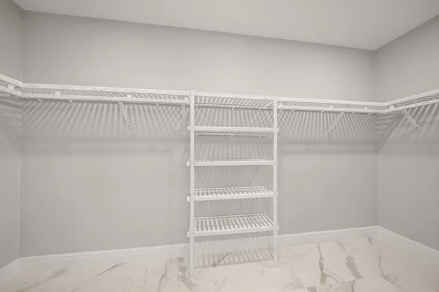 $1,015,000 | 211 Dolphin Point, Unit 301, Clearwater, FL 33767