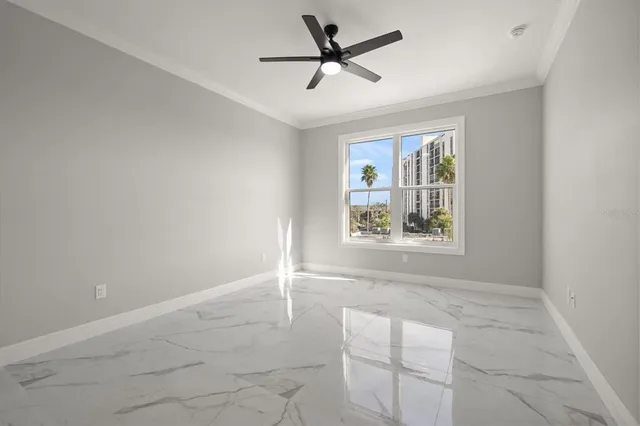 $1,015,000 | 211 Dolphin Point, Unit 301, Clearwater, FL 33767