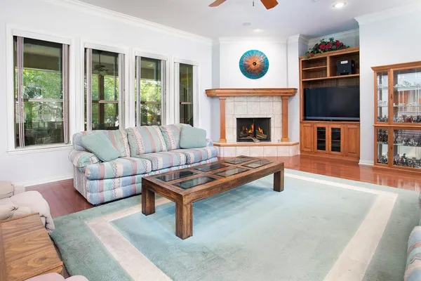 $599,000 | 11831 County Road 1348, Flint, TX 75762