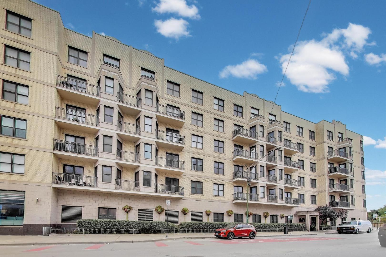 520 North Halsted Street, Unit 410 Chicago, IL 60642 - Photo 2 of 31 a front view of a building