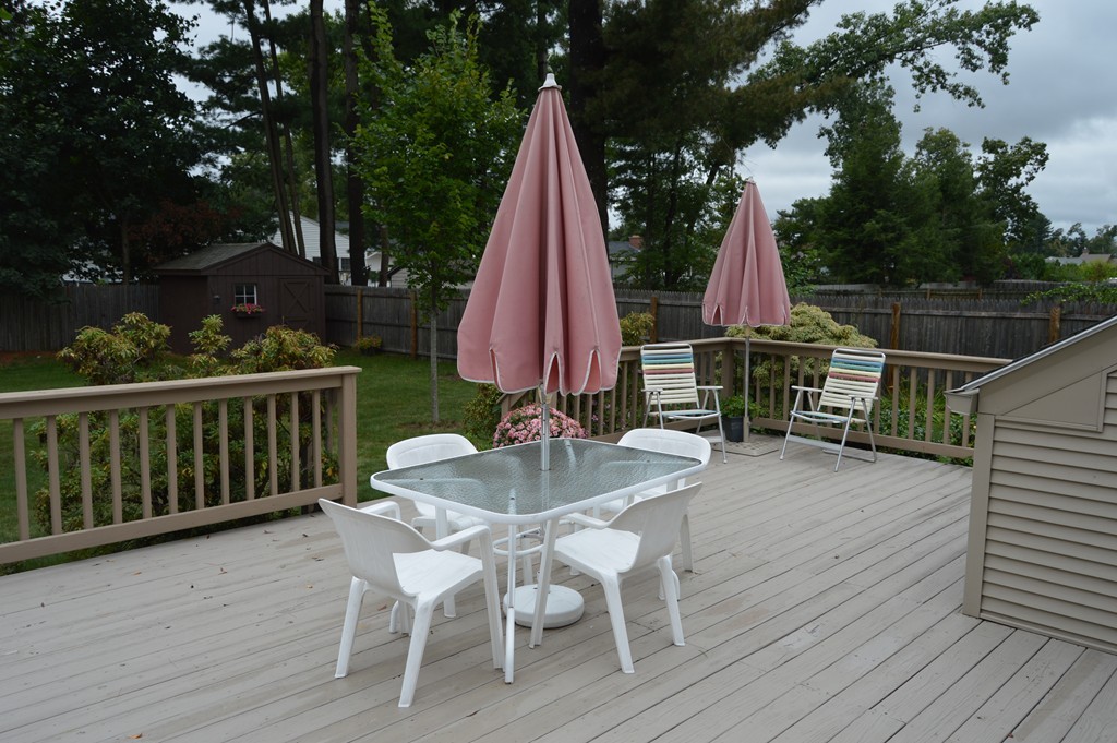 189 Acrebrook Road Springfield, MA 01129 - Photo 18 of 20
