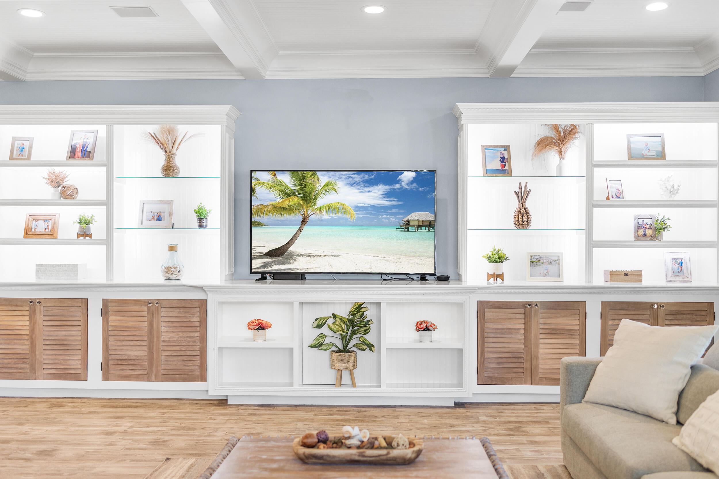 19067 Southeast County Line Road Jupiter, FL 33469 - Photo 20 of 93 Custom Built-in Media Center