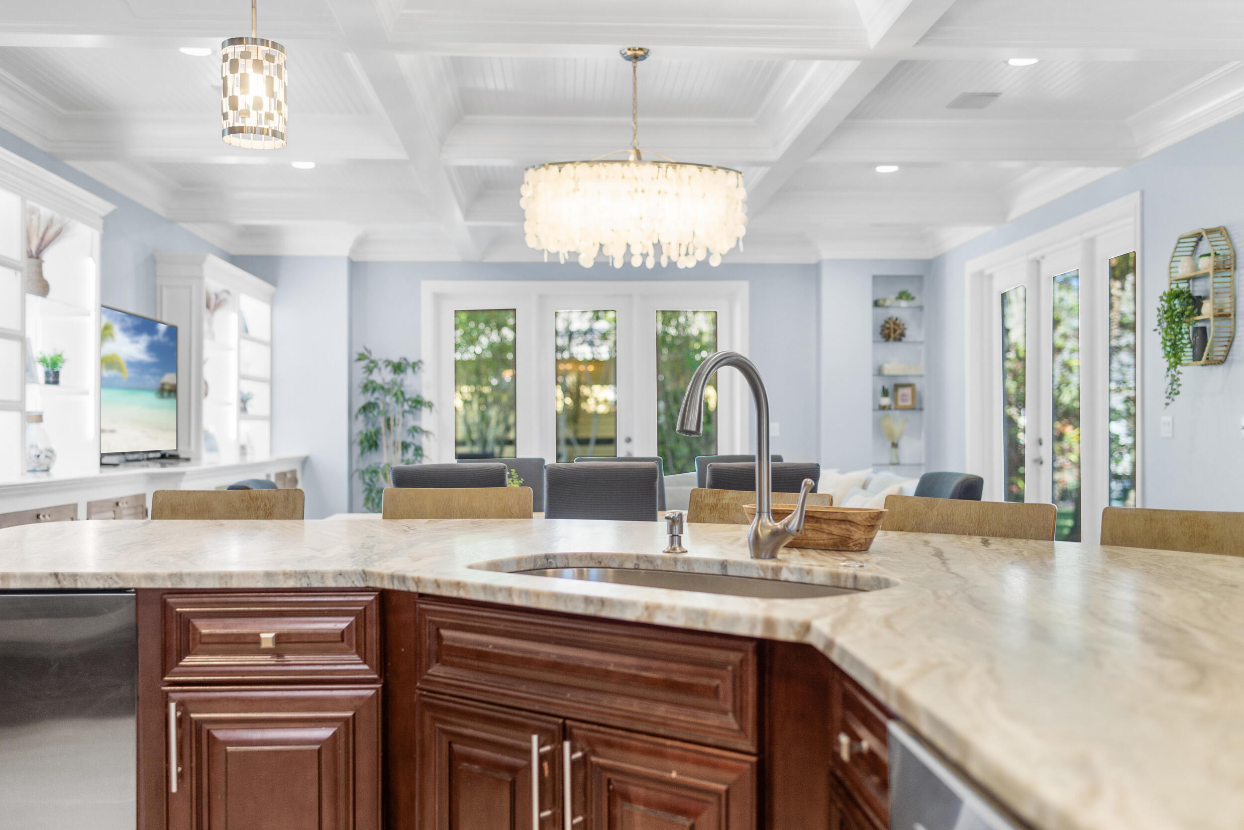 19067 Southeast County Line Road Jupiter, FL 33469 - Photo 29 of 93 Kitchen