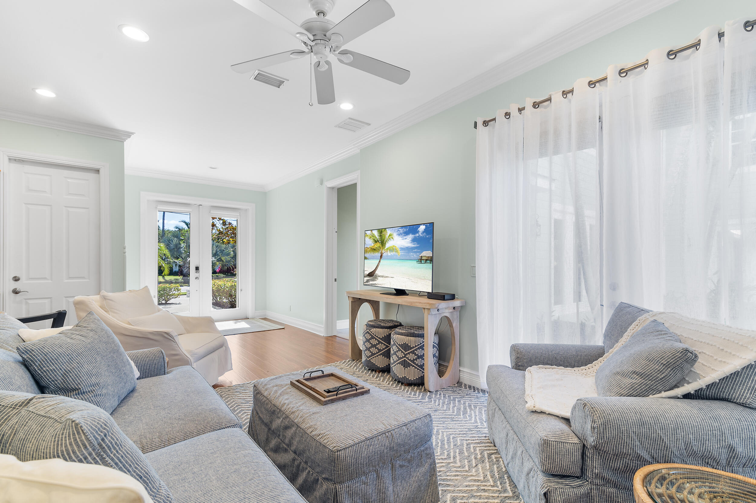 19067 Southeast County Line Road Jupiter, FL 33469 - Photo 41 of 93 Guest House Living