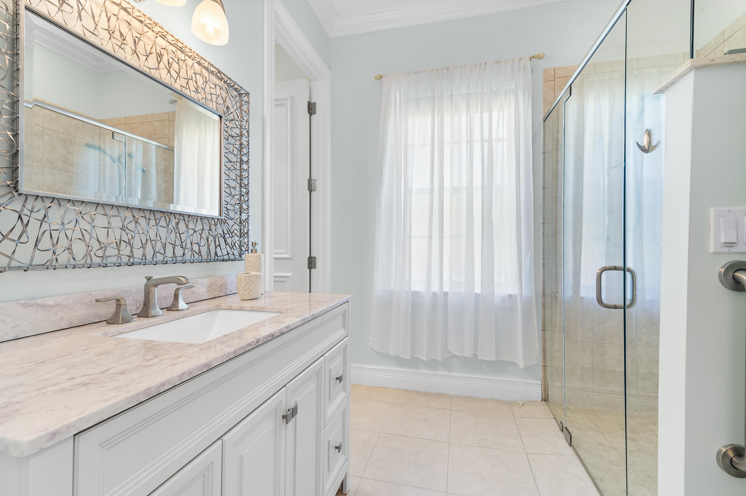 19067 Southeast County Line Road Jupiter, FL 33469 - Photo 42 of 93 Guest House Full Bath