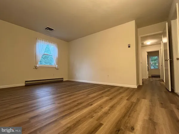 $3,500 | 12701 Pinecrest Road, Herndon, VA 20171