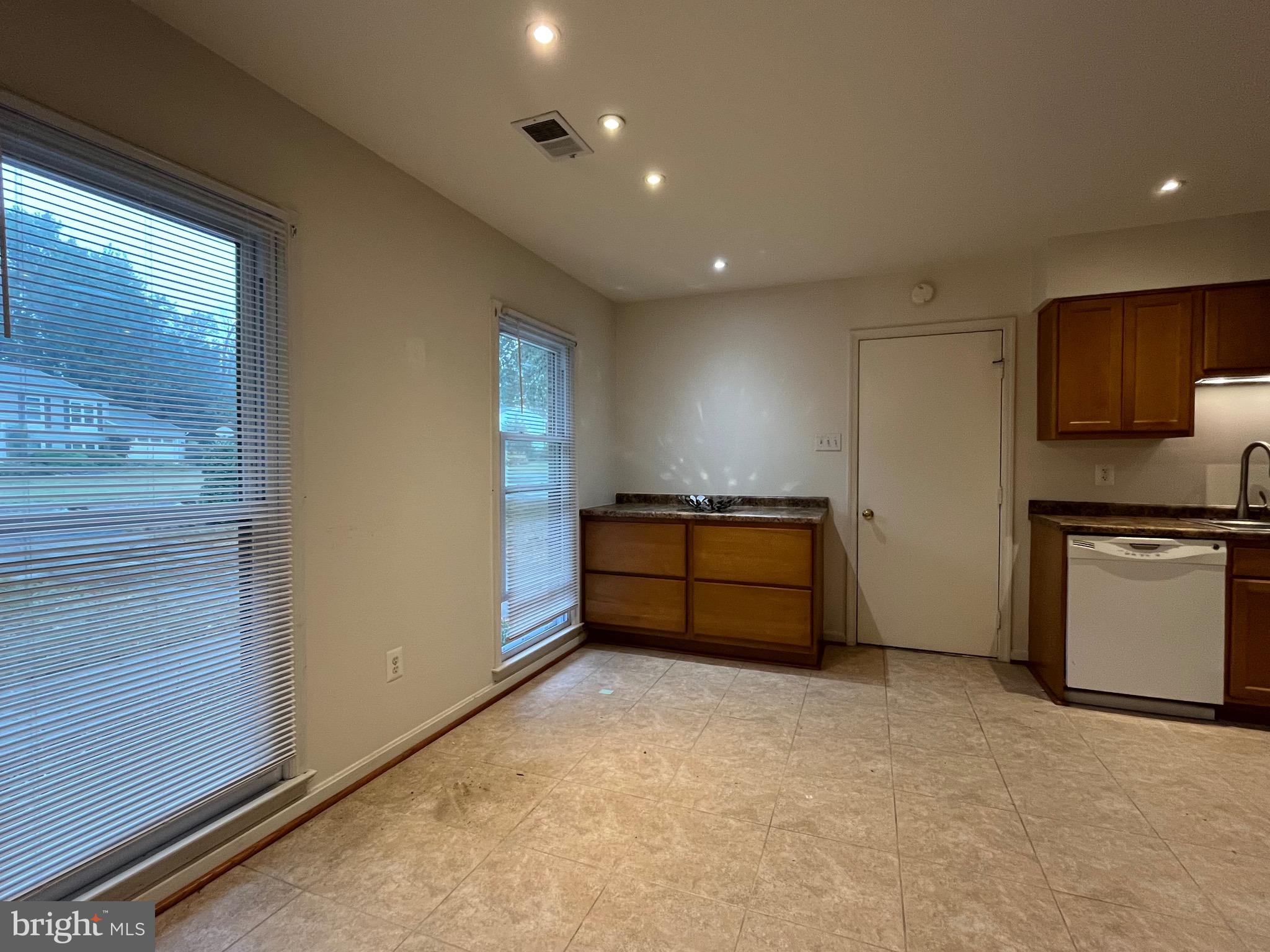 12701 Pinecrest Road Herndon, VA 20171 - Photo 6 of 42